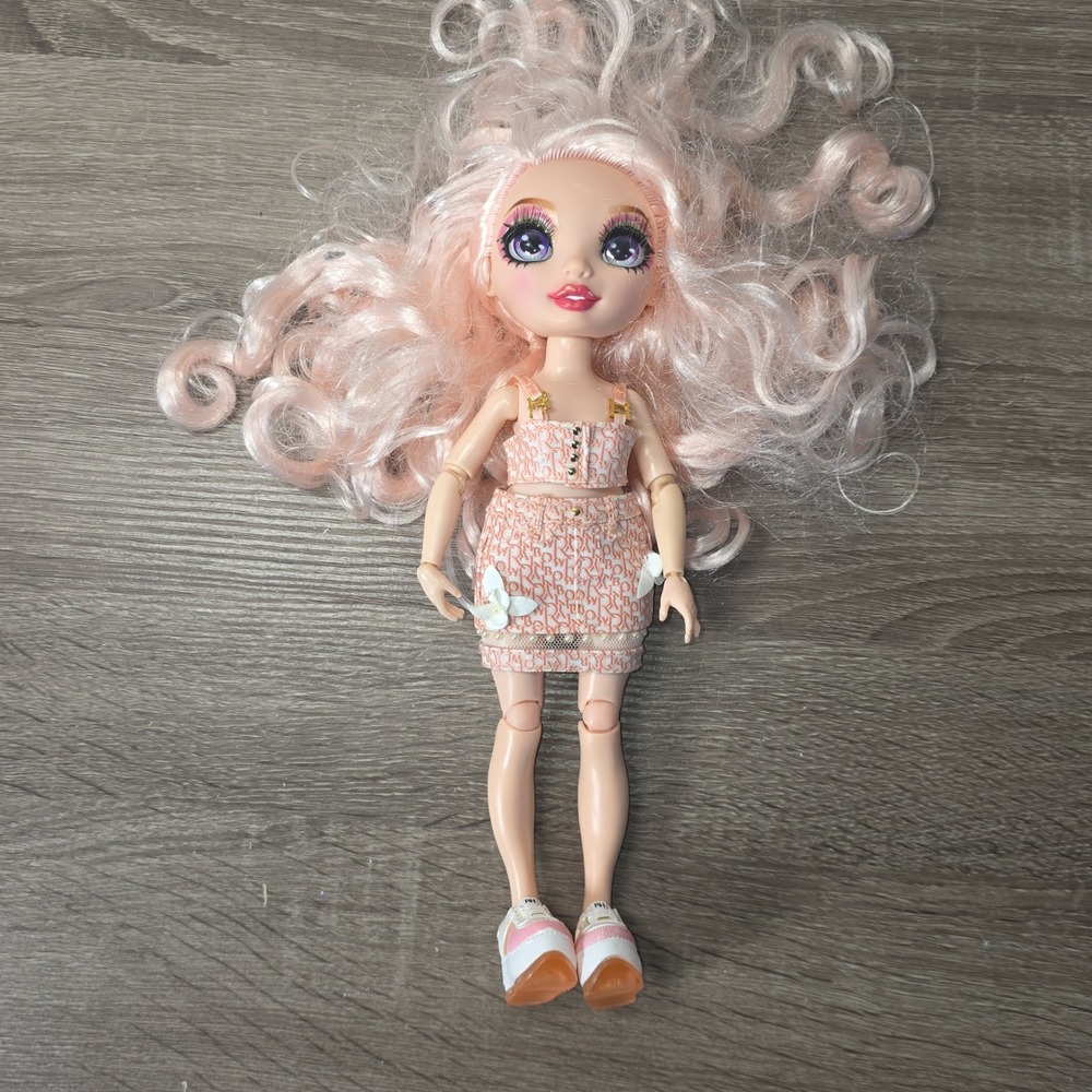 Rainbow High Bella Parker Doll Pink Hair Monogram Skirt Set Platform Sneakers
